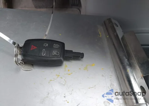 2009 Volvo C70 T5 z USA, uszkodzony, nr VIN YV1MC67299J072741